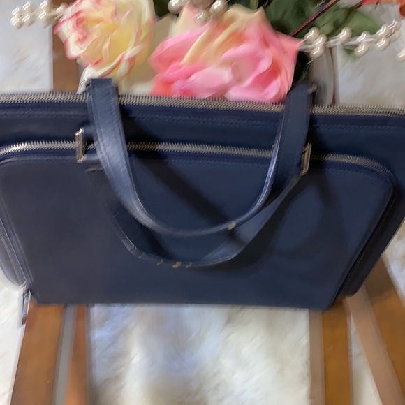 Prada Bag - Picture 7 of 10